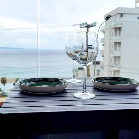 Modern Sea View Apartment *